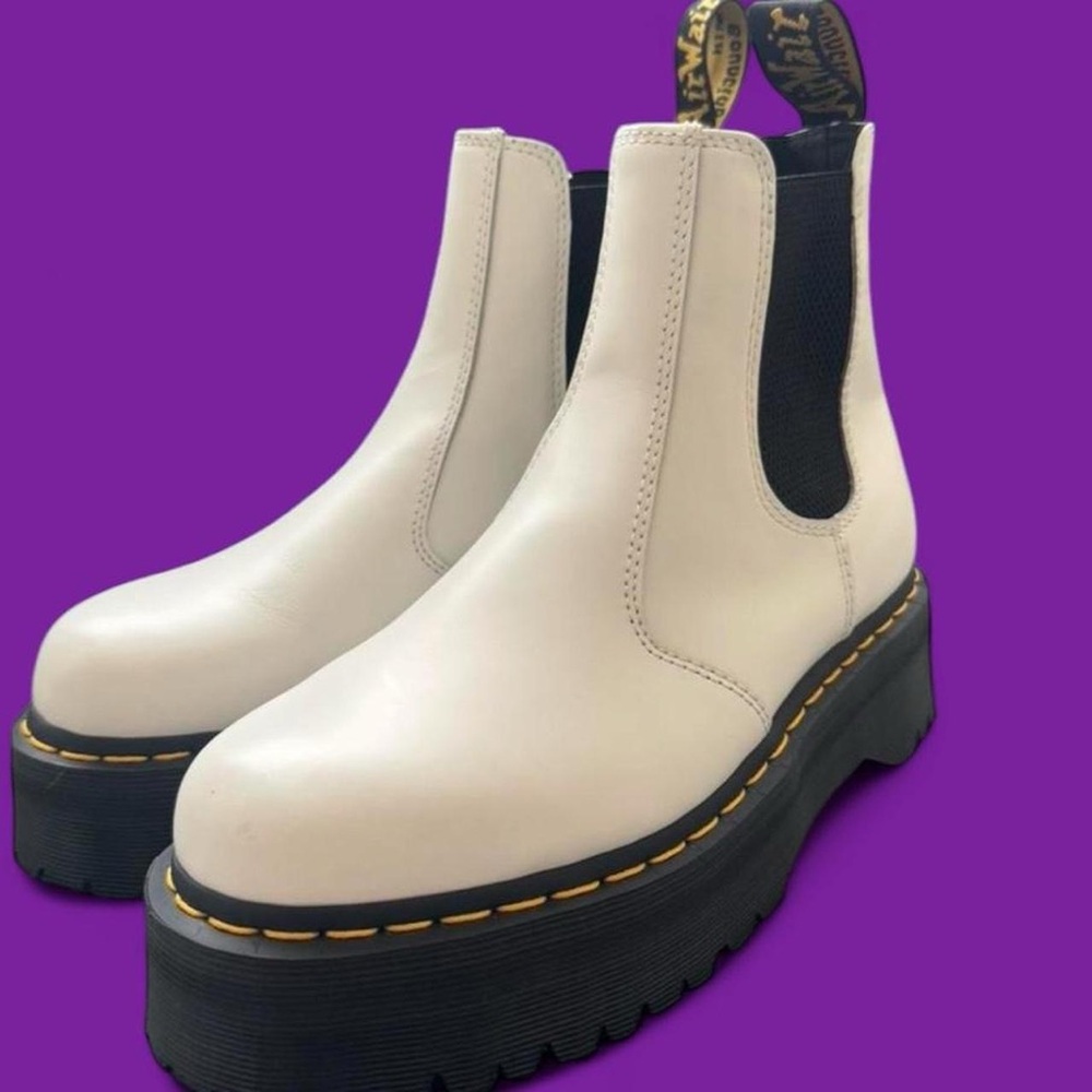 Dr. Martens White 2976 Quad Chelsea Boots - Picture 3 of 6